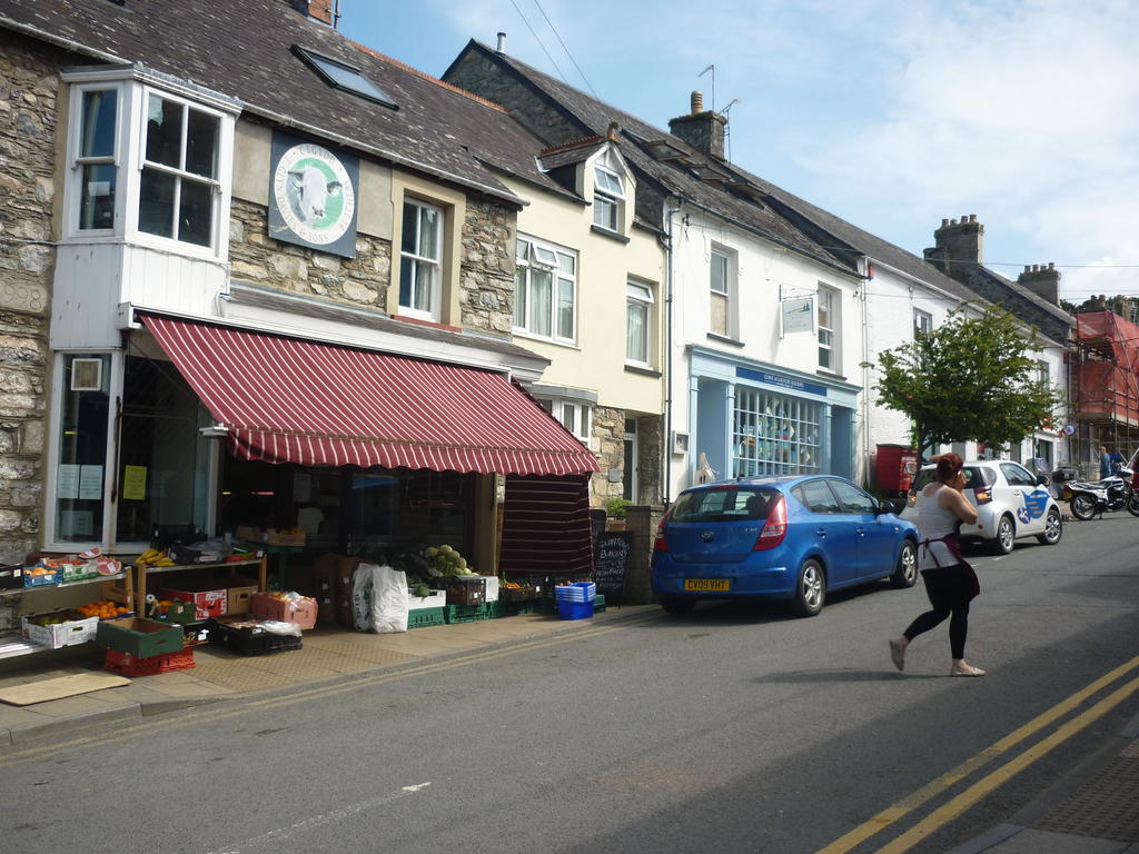 Tabor House B&B Fishguard Exterior foto